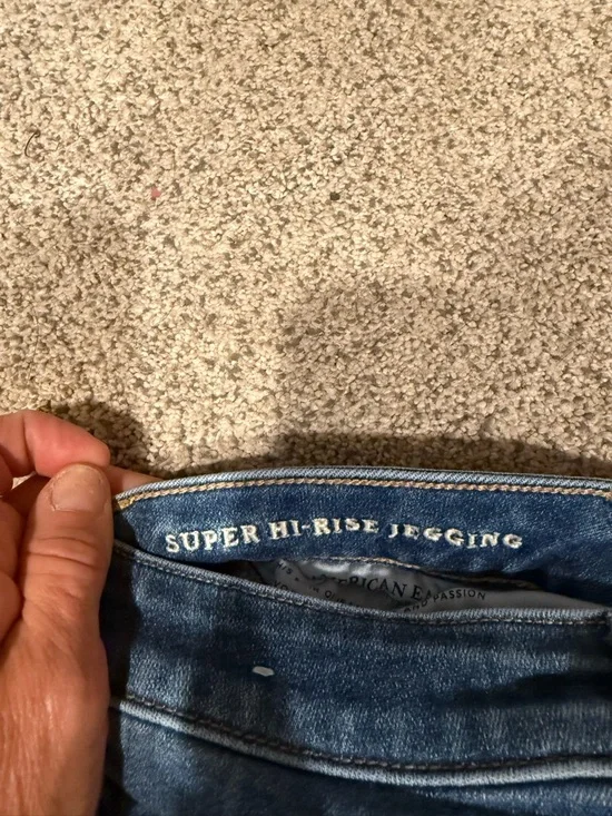 American Eagle Distressed Skinny Jegging Jeans - Dark Blue - Picture 6 of 7